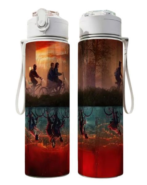 Дитяча пляшка для води з трубочкою дуже дивні дива Stranger Things 750 мл 2979503809 фото